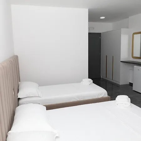 Hotel Leodori Shëngjin